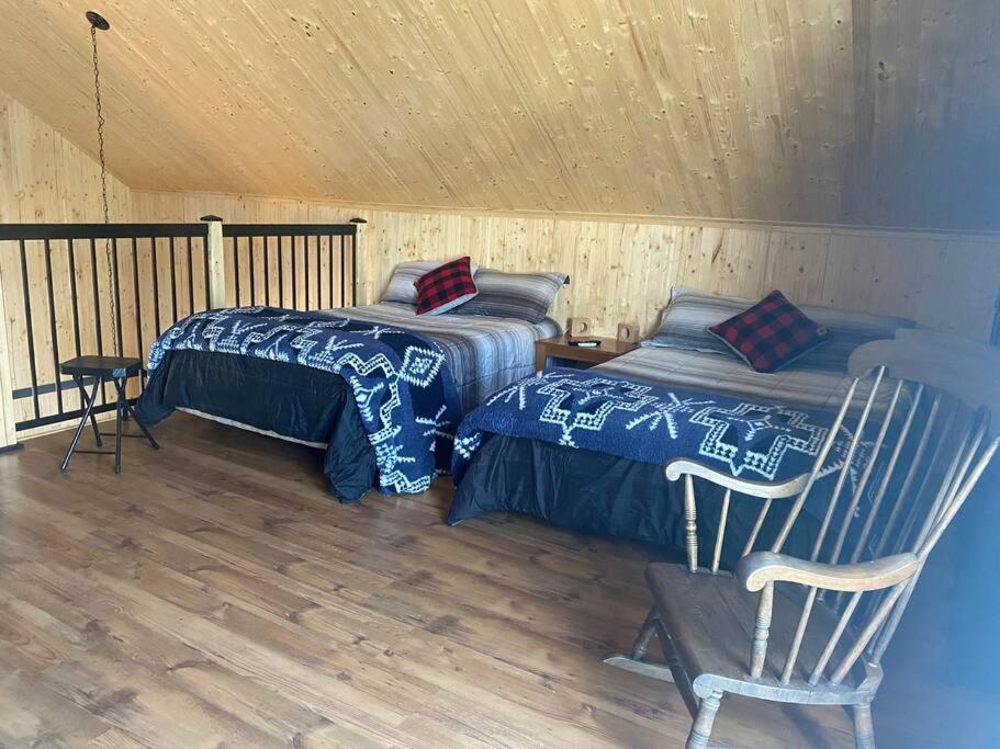 Le Jazz- Chalet Rustique/Chic Avec Spa Notre-Dame-Des-Bois Exterior photo