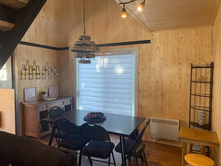 Le Jazz- Chalet Rustique/Chic Avec Spa Notre-Dame-Des-Bois Exterior photo